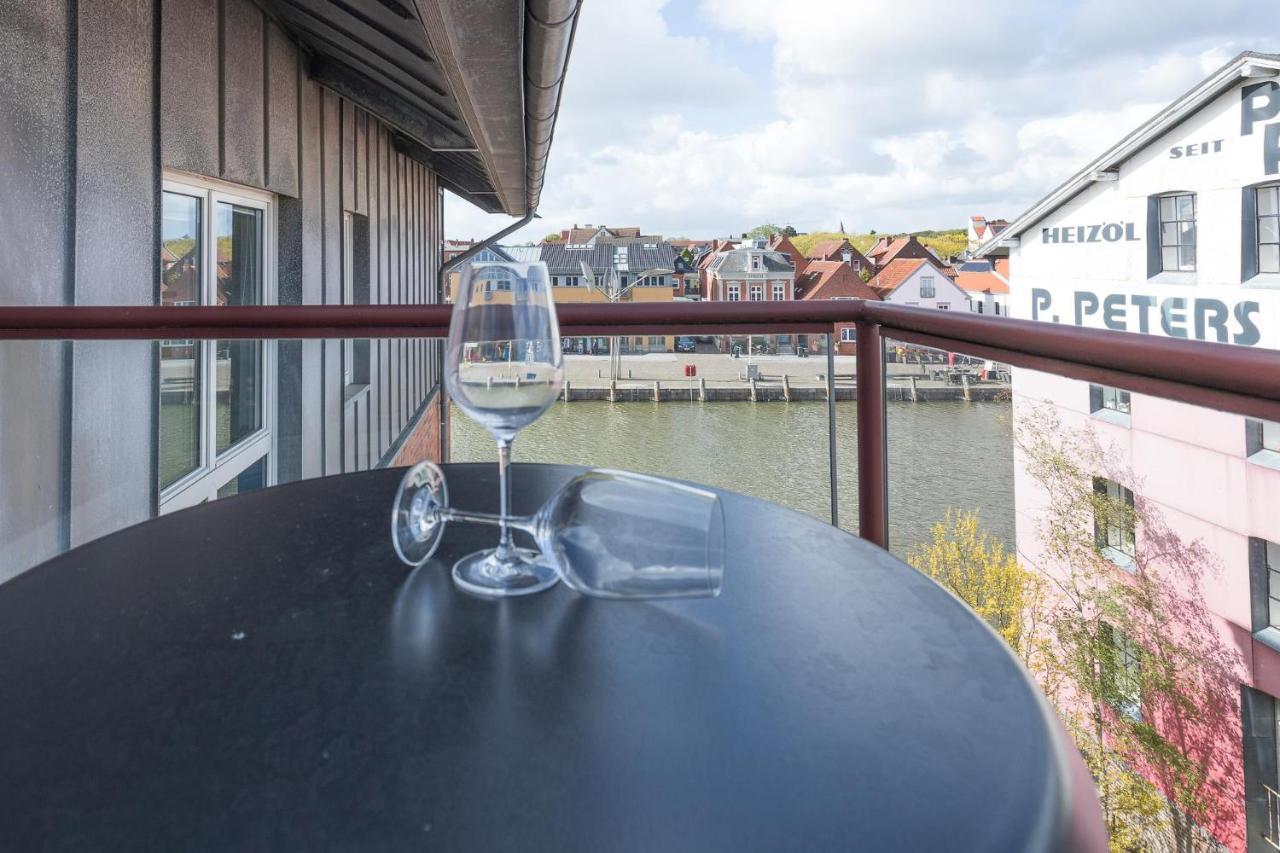 Hafenblick Apartment Хузум Екстериор снимка